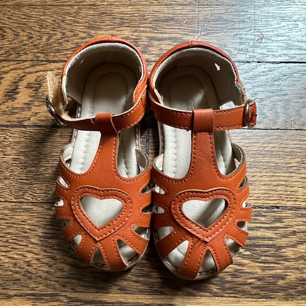 Toddler leather sandals size 5